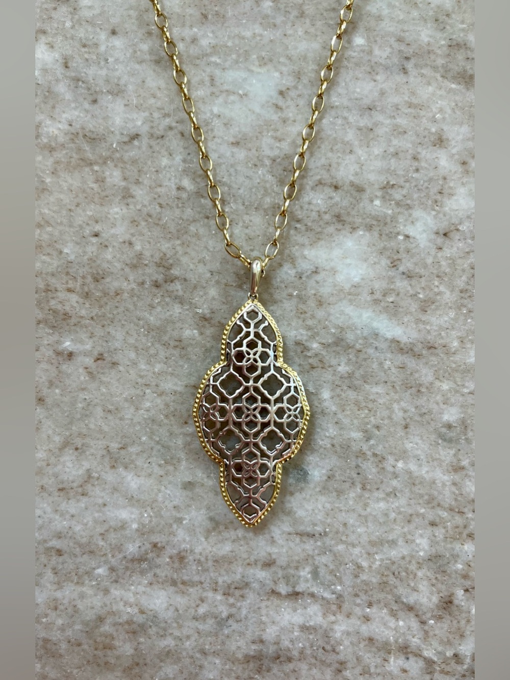 Kendra Scott Necklace